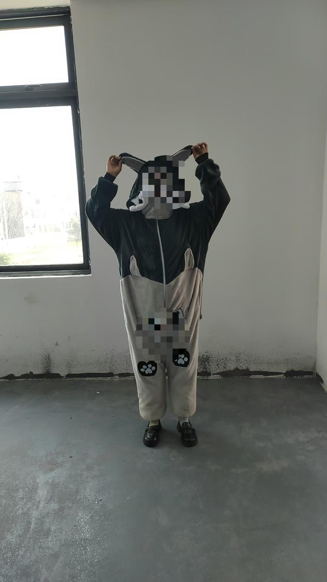 Manufacturer Wholesale Flannel Cartoon Animal Onesie Pajamas Goku Zipper Style Unisex Homewear Mixed Batch